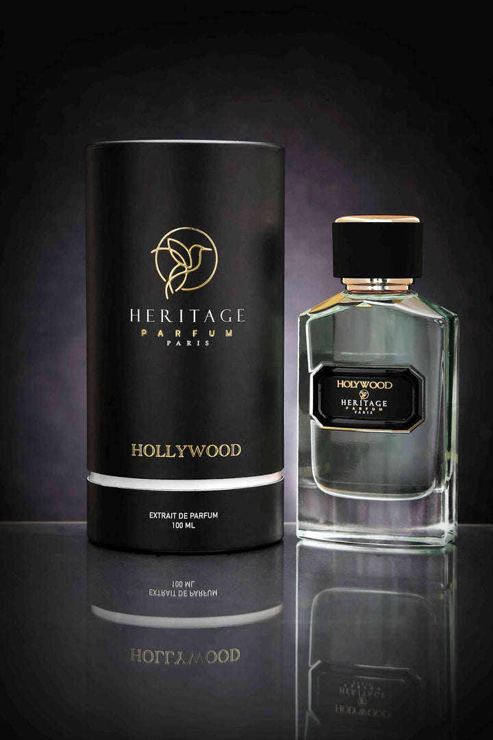 Ensemble de parfum Hollywood de Héritage Parfum Paris, comprenant un flacon et son emballage distinctif, exprimant un luxe moderne avec une touche de mystère et de charme parisien. Un choix exquis pour les connaisseurs de parfums.